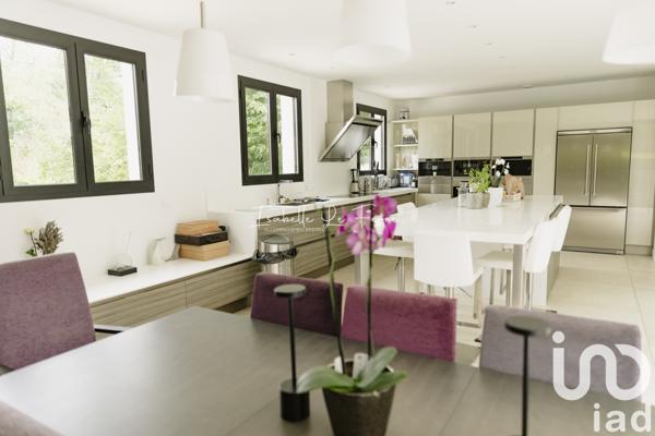 Maison à vendre 8 pièces 330 m² Saint-Fargeau-Ponthierry