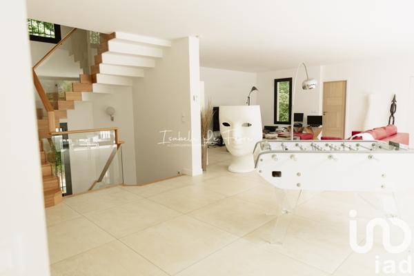 Maison à vendre 8 pièces 330 m² Saint-Fargeau-Ponthierry