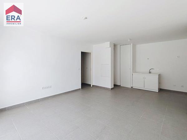 A VENDRE  MARSEILLE 13013 ST JEROME APPARTEMENT TYPE4 AVEC TERRASSE,JARDIN,PLACES DE PARKING.