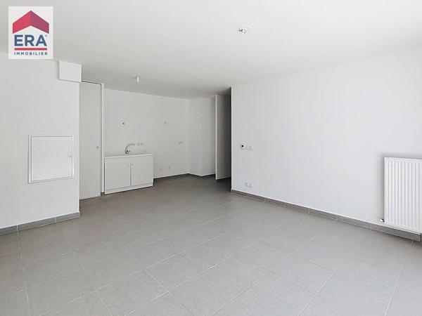 A VENDRE  MARSEILLE 13013 ST JEROME APPARTEMENT TYPE4 AVEC TERRASSE,JARDIN,PLACES DE PARKING.