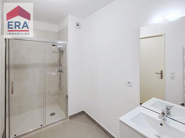 A VENDRE  MARSEILLE 13013 ST JEROME APPARTEMENT TYPE4 AVEC TERRASSE,JARDIN,PLACES DE PARKING.