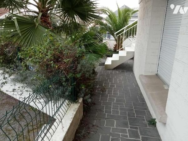 Appartement T2 de 35,90m² avec terrasse de 13,70m² et parking privatif