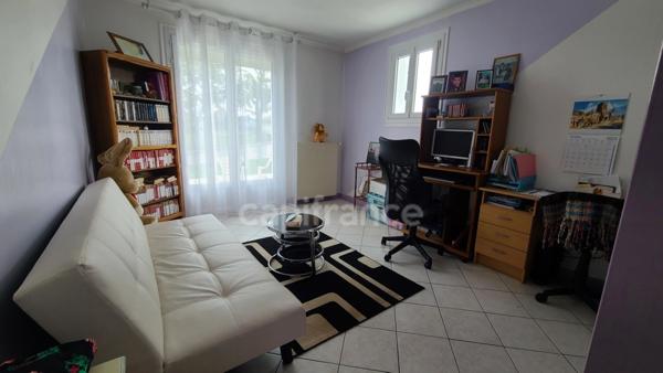 Maison familiale de charme de 160 m² sur Sous-sol complet et jardin 8000m2
