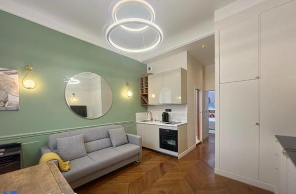 T2 - 29m2 - SEJOUR/CUISINE - SALLE D'EAU - CHAMBRE - MEUBLÉ