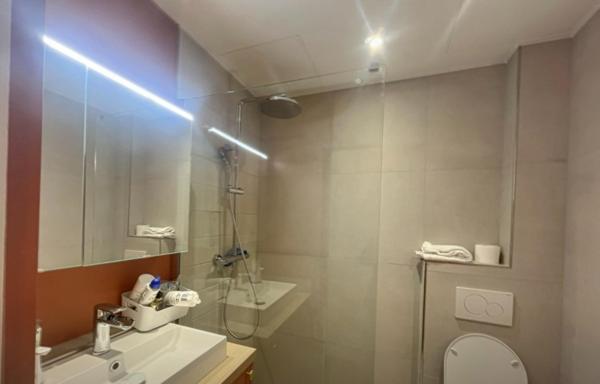 T2 - 29m2 - SEJOUR/CUISINE - SALLE D'EAU - CHAMBRE - MEUBLÉ