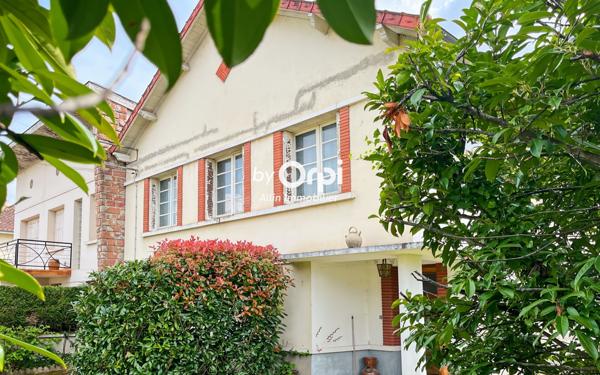 Maison à vendre    4 pièces •  Montluçon