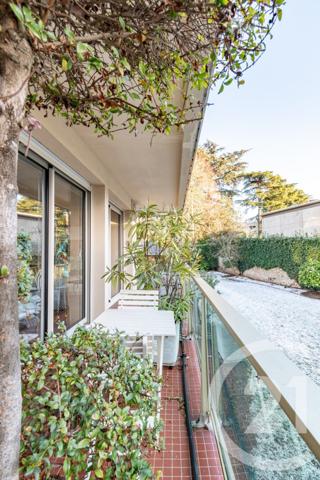 Appartement à vendre  7 pièces - 180,68 m2 LAVAL - 53