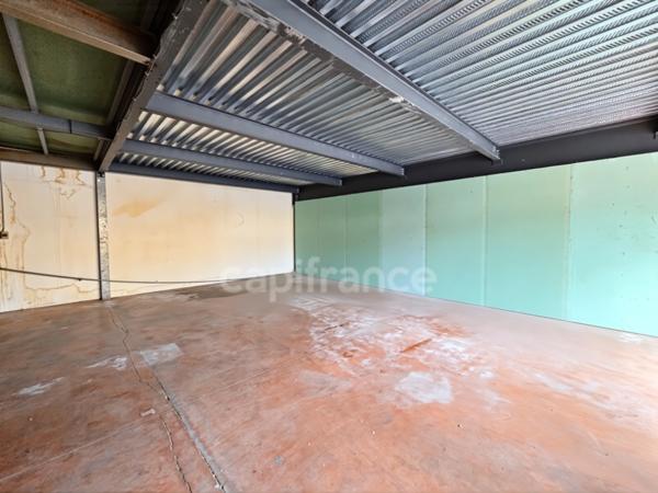 Hangar de stockage, 100 m², Rue de l'industrie à Jarry - Baie-Mahault