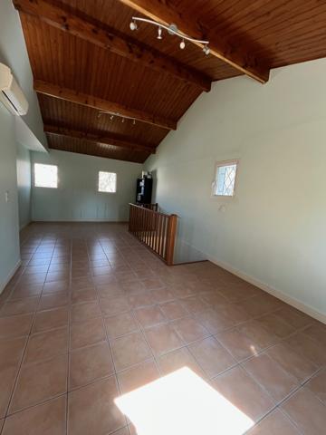 150 m² LOCAL COMMERCIAL 97 M² + HABITATION 50 M²