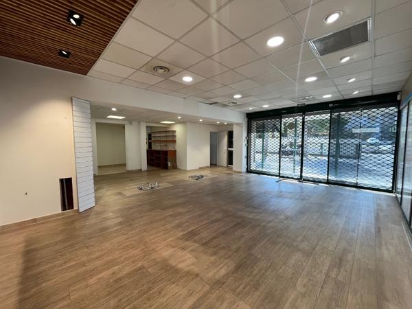 150 m² LOCAL COMMERCIAL 97 M² + HABITATION 50 M²