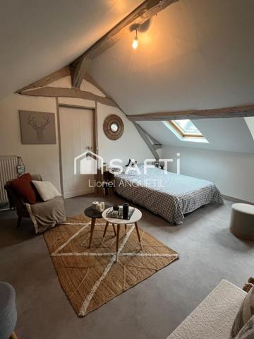 Maison de ville 4 chambres, plein centre, au calme !