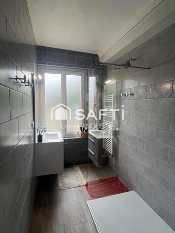 Maison de ville 4 chambres, plein centre, au calme !