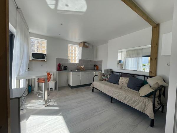 Location Appartement La rochelle 1 pièce 17.95m²-LAM1478