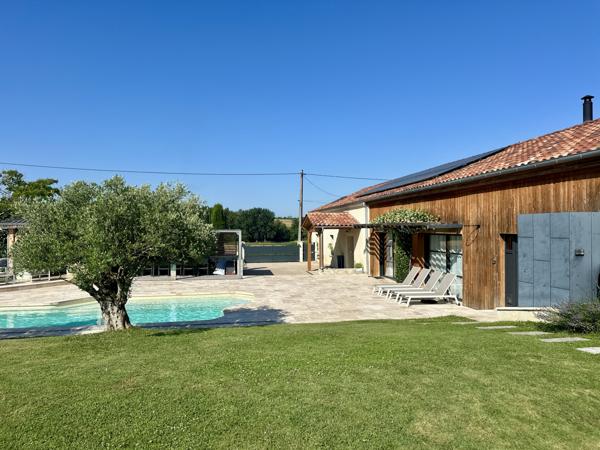 Villeneuve-sur-Lot (47300) Villeneuve-sur-Lot – Élégance, confort et art de vivre