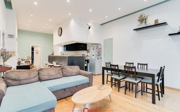 Appartement à vendre    5 pièces • 96,67 m2 Marseille 2