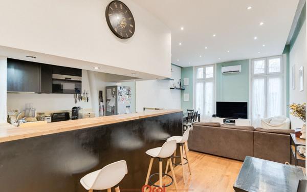 Appartement à vendre    5 pièces • 96,67 m2 Marseille 2