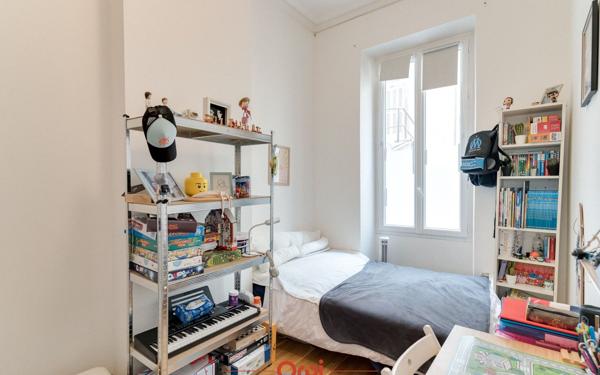 Appartement à vendre    5 pièces • 96,67 m2 Marseille 2