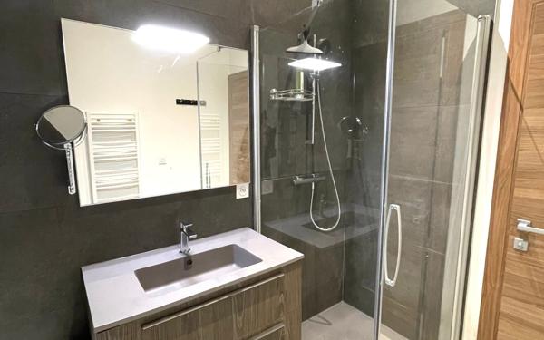 Appartement à louer    4 pièces • 82,91 m2 Caluire-et-Cuire