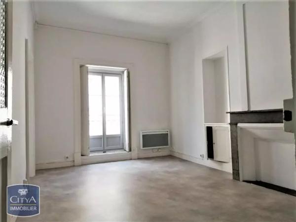 Appartement à louer 4 pièces 102.7m²