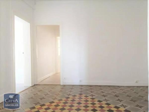 Appartement à louer 4 pièces 102.7m²