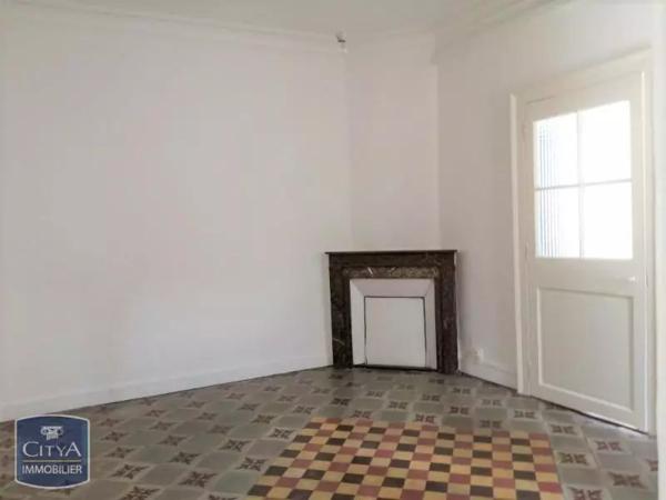 Appartement à louer 4 pièces 102.7m²