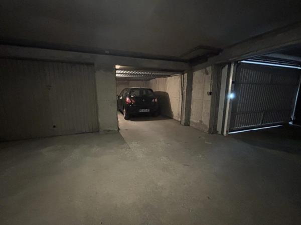 Parking / Box à vendre à Romans-sur-Isère (26100)