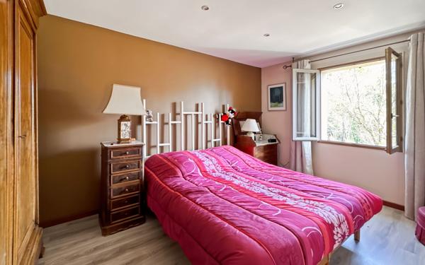 Maison à vendre    5 pièces • 138 m2 Coulounieix-Chamiers