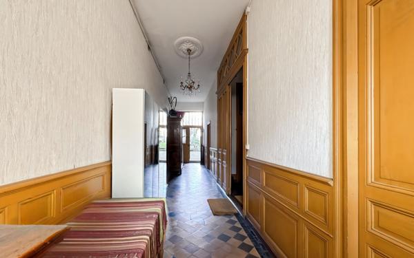 Maison à vendre    8 pièces • 235 m2 Périgueux