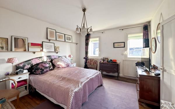 Maison à vendre    8 pièces • 235 m2 Périgueux