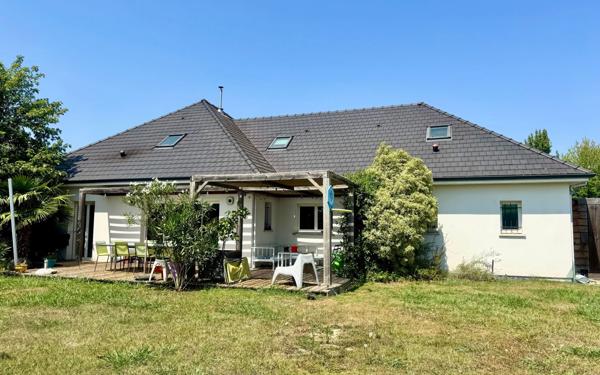 Maison à vendre    7 pièces • 196 m2 Idron