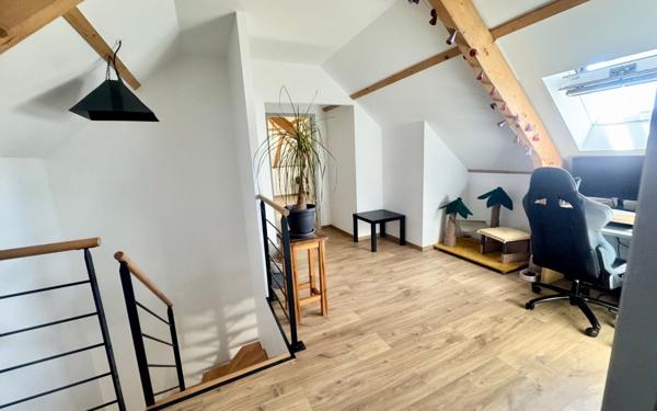 Maison à vendre    7 pièces • 196 m2 Idron