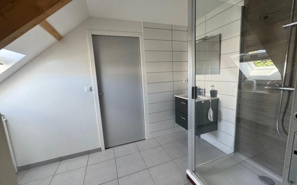 Maison à vendre    7 pièces • 196 m2 Idron