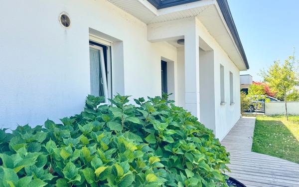 Maison à vendre    7 pièces • 196 m2 Idron