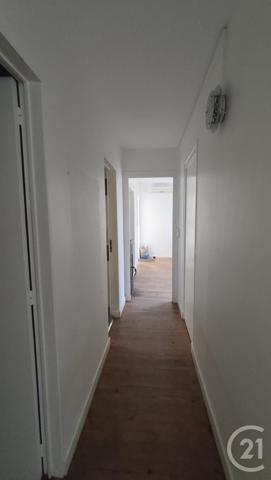 Maison à vendre  5 pièces - 80,70 m2 SAINTES - 17