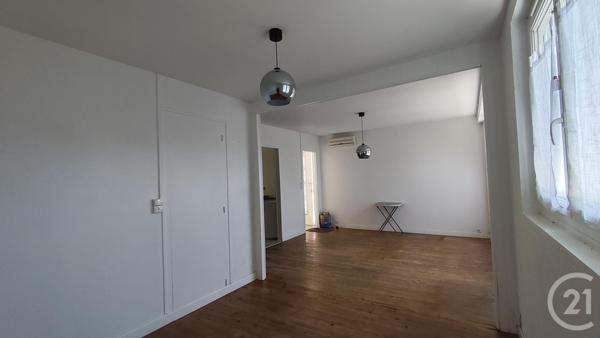 Maison à vendre  5 pièces - 80,70 m2 SAINTES - 17