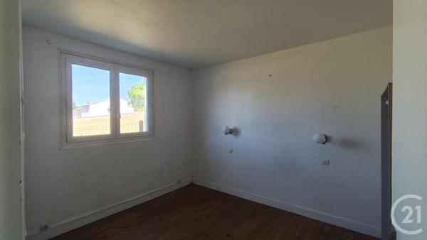 Maison à vendre  5 pièces - 80,70 m2 SAINTES - 17