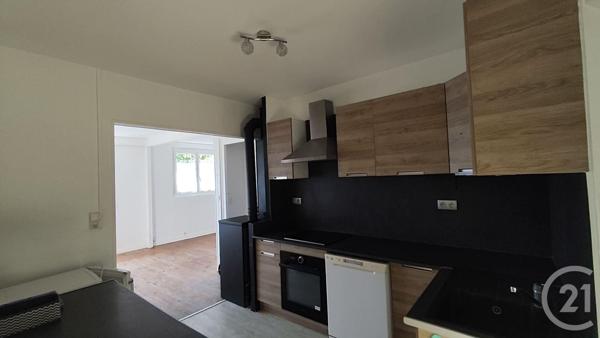 Maison à vendre  5 pièces - 80,70 m2 SAINTES - 17