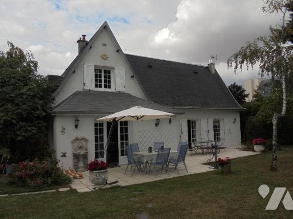 Maison à Vendre à Beaugency (45190) dans le Loiret (45)

Vente d'une maison située à Beaugenc...
