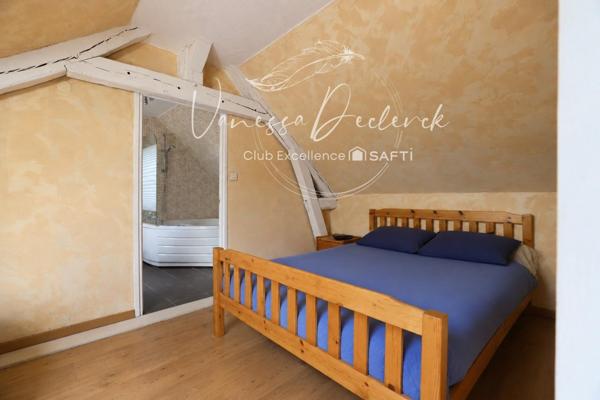 APPARTEMENT TYPE F2 EN DUPLEX 1ER ETAGE - LOCATAIRE EN PLACE