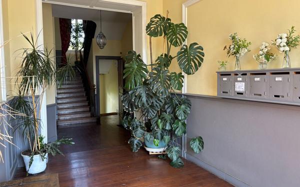 Appartement à vendre    2 pièces • 54,59 m2 Pau