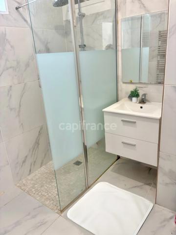 **Exclusivité**Sainte-Cécile**Maison rénovée de 137 m², 4 chambres, jardin et double garage