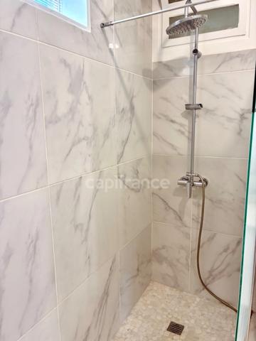 **Exclusivité**Sainte-Cécile**Maison rénovée de 137 m², 4 chambres, jardin et double garage