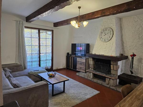 Maison d'environ 200 m² - Gros potentiel investisseurs ou grande famille