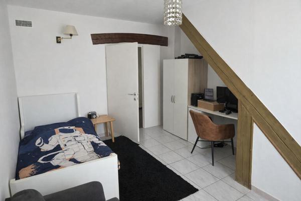 Maison d'environ 200 m² - Gros potentiel investisseurs ou grande famille