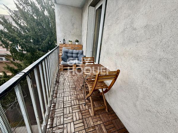 CLERMONT FERRAND - Salins/Vallières- T3 74 m², balcons, parking et cave