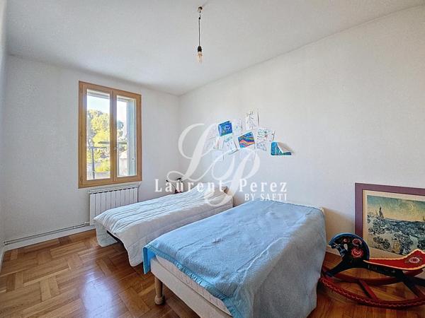 Baillargues : maison avec studio et jardin