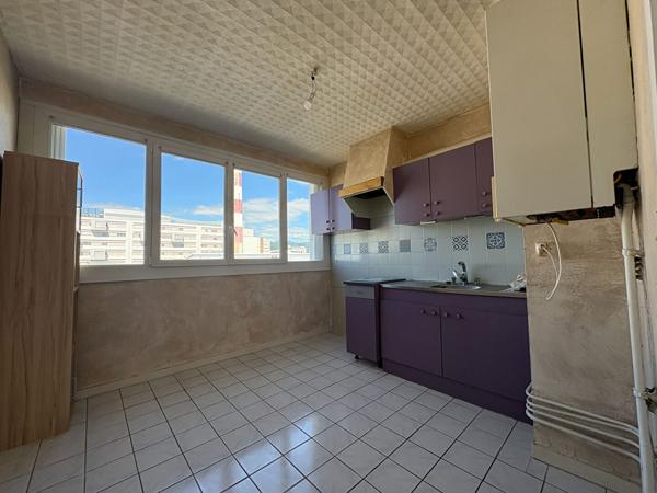 Appartement 4 pièces à rénover avec garage à Clermont-Ferrand