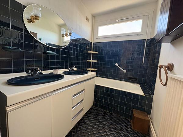 Appartement 4 pièces à rénover avec garage à Clermont-Ferrand