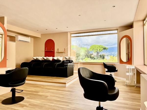 Local commercial Mouans Sartoux 82 m2