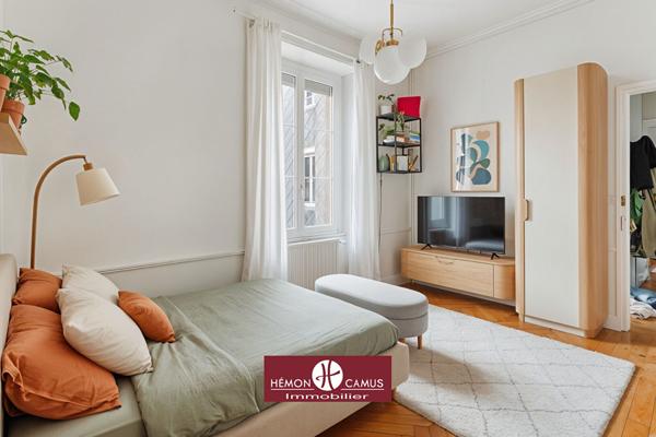 Nantes bord de l'Erdre T5 de 110 m2 box et cave,  
Nantes 44000